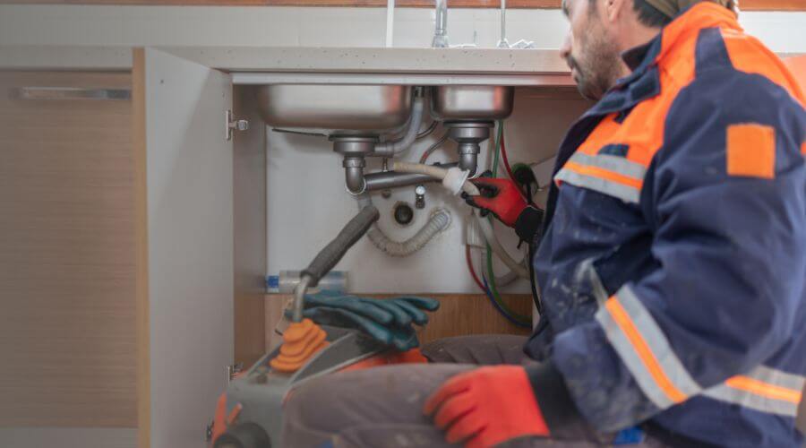 Descale Tankless Water Heater in Naponee, NE